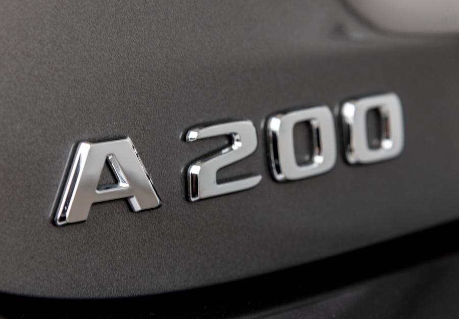 Логотип Mercedes-Benz A200 Progressive (W177) 2018 года  (WW) (фото 73 из 96)